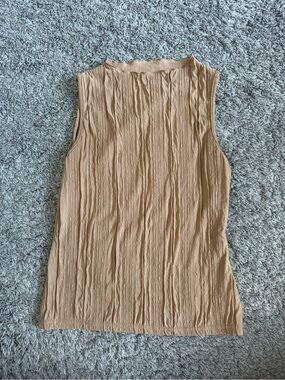 Sleeveless Crinkle Tank Top - Beige
